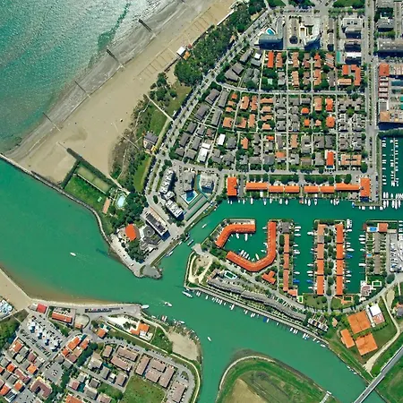 Apartamento Sunny Family With Pool Near The *