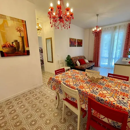 Apartamento Sunny Family With Pool Near The *